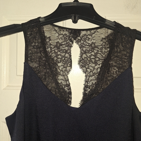 Express Lace Top - Picture 6 of 8